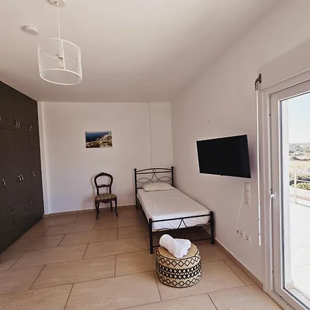 Semesterbostad Milan 2 Mastichari